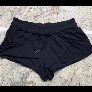 Lululemon shorts size 6 black